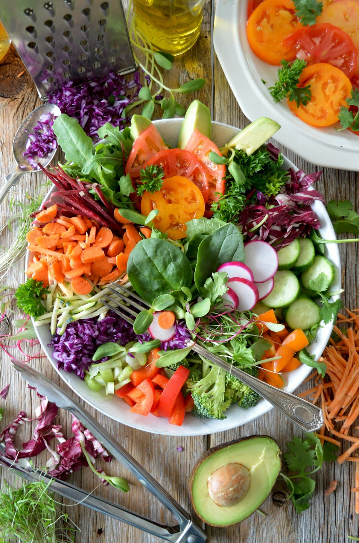 Vibrant healthy meal bowl with vegetables for nutrition coaching
